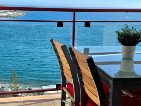 Su Eminencia - Sea View Apartment with Modern Comforts
